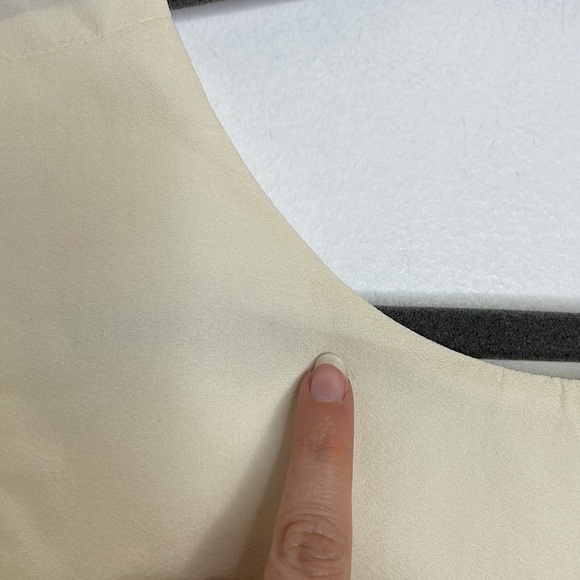 Twelfth street by Cynthia Vincent silk feather cream tank top - Picture 5 of 13